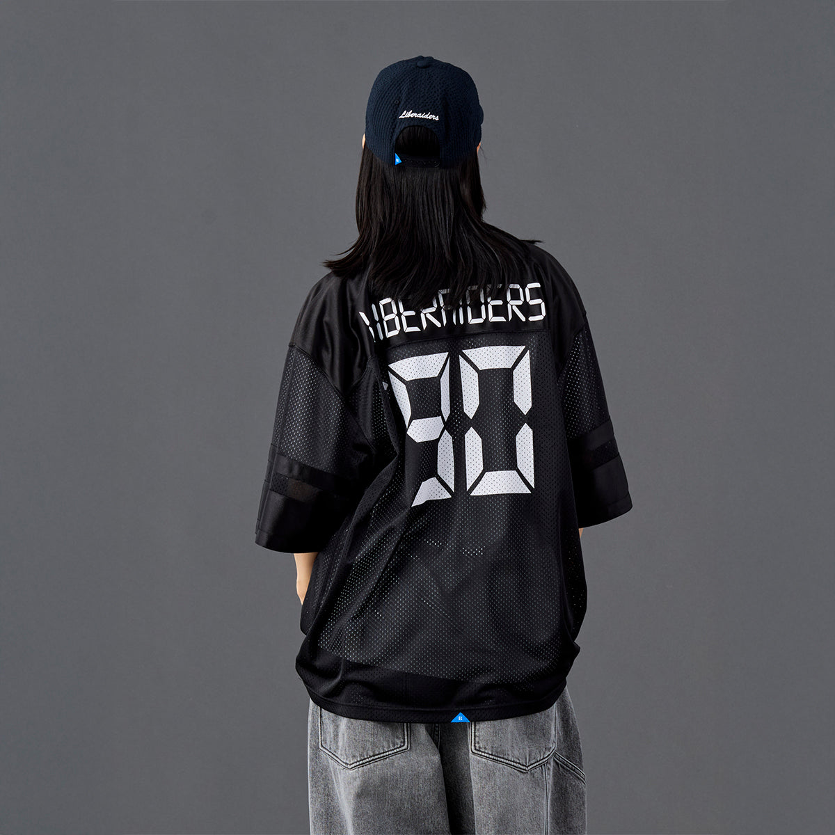 Liberaiders DIGITAL LOGO FOOTBALL TEE リベレイダース デジタル ロゴ フットボール ティー 736012601【メンズ メッシュ生地 サテン生地 デジタルフォント 26SS】