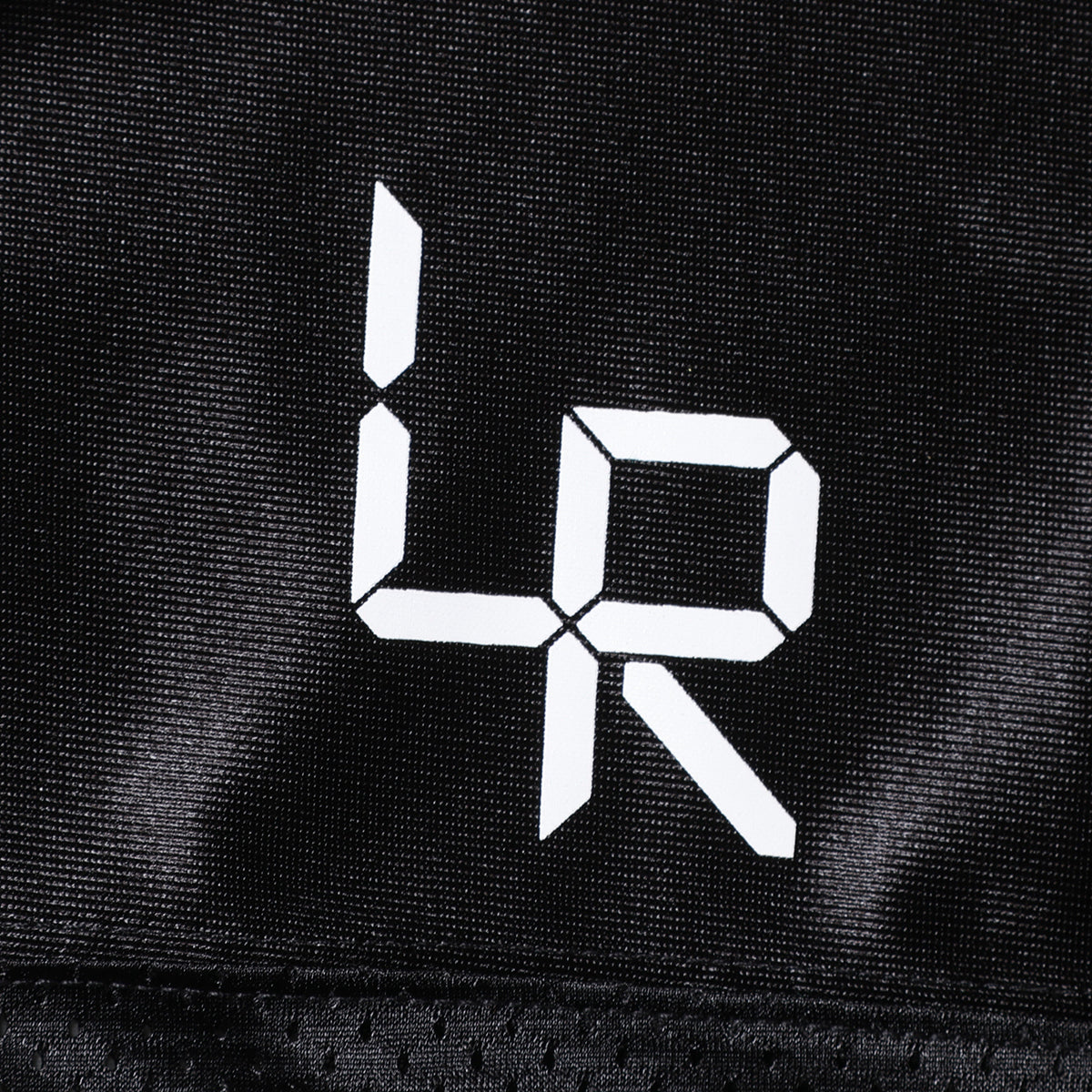 Liberaiders DIGITAL LOGO FOOTBALL TEE リベレイダース デジタル ロゴ フットボール ティー 736012601【メンズ メッシュ生地 サテン生地 デジタルフォント 26SS】