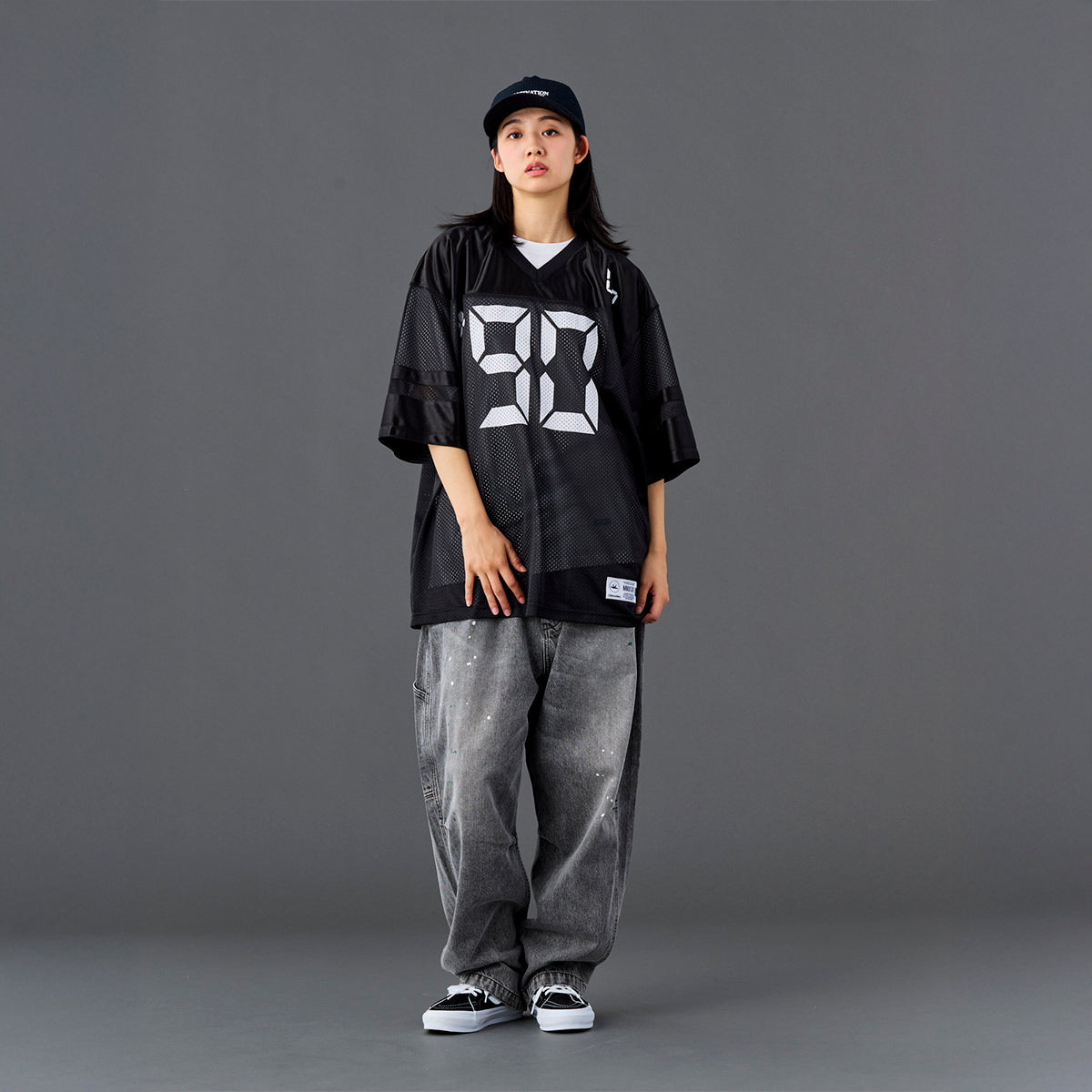 Liberaiders DIGITAL LOGO FOOTBALL TEE リベレイダース デジタル ロゴ フットボール ティー 736012601【メンズ メッシュ生地 サテン生地 デジタルフォント 26SS】