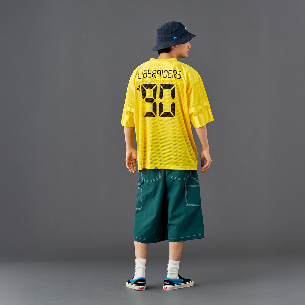 Liberaiders DIGITAL LOGO FOOTBALL TEE リベレイダース デジタル ロゴ フットボール ティー 736012601【メンズ メッシュ生地 サテン生地 デジタルフォント 26SS】