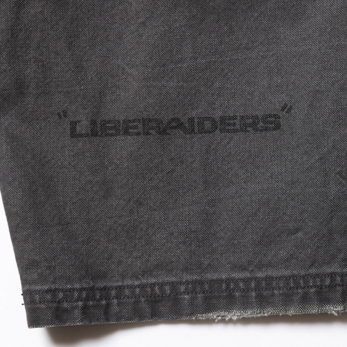 Liberaiders HANDWRITING CANVAS WORK SHORTS リベレイダース ハンドライティング キャンバス ワーク ショーツ 738022601【メンズ ショーツ ハーフパンツ カジュアルパンツ ワークパンツ 26SS】