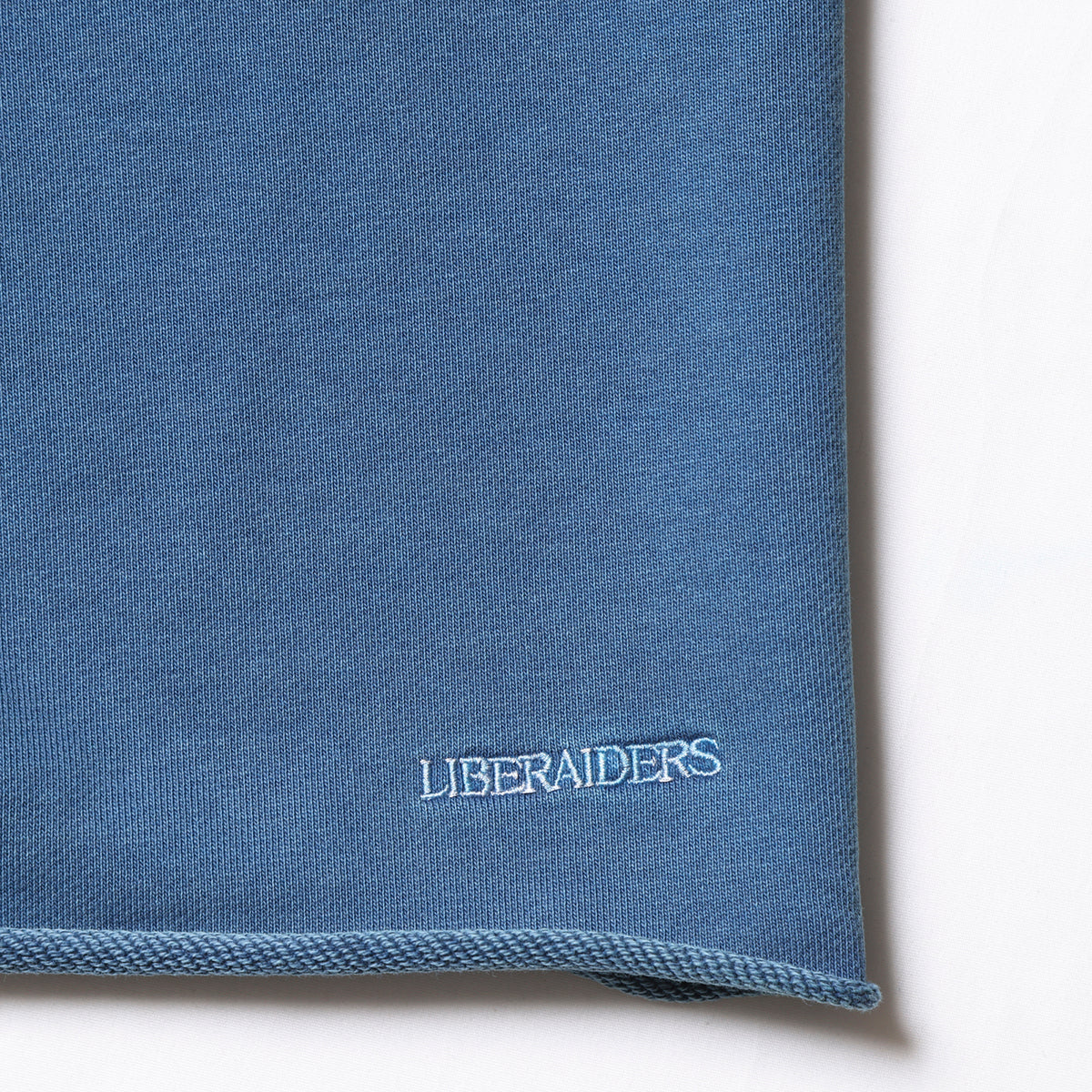 Liberaiders PIGMENT DYED SWEAT SHORTS リベレイダース ピグメントダイ スウェットショーツ 738072601【メンズ コットン素材 カットオフ ハーフパンツ 26SS】