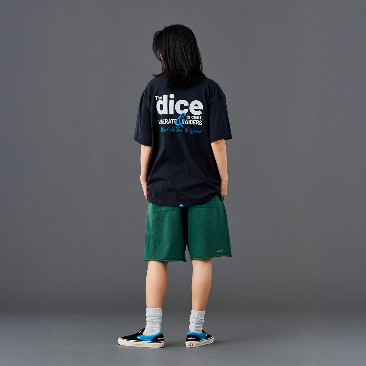Liberaiders PIGMENT DYED SWEAT SHORTS リベレイダース ピグメントダイ スウェットショーツ 738072601【メンズ コットン素材 カットオフ ハーフパンツ 26SS】