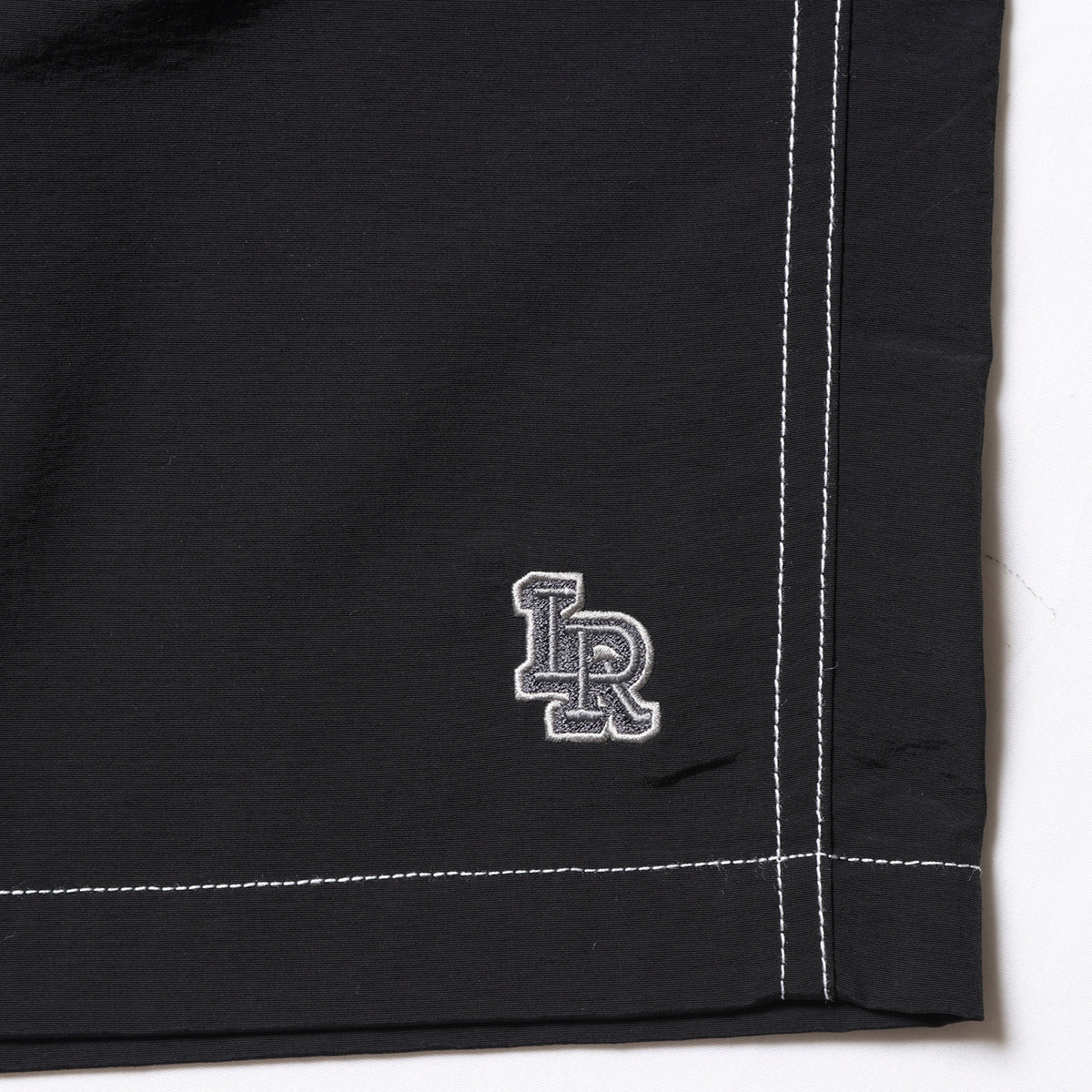 Liberaiders NYLON PAINTER SHORTS リベレイダース ナイロン ペインター ショーツ 738082601【メンズ 撥水 ナイロン生地 ホワイトステッチ 26SS】