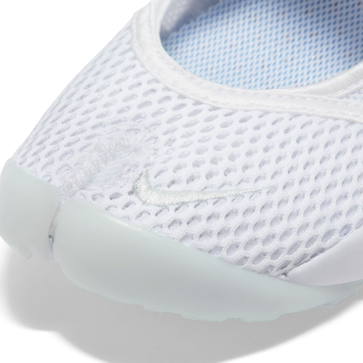 NIKE Air Rift Breeze ナイキ エア リフト ブリーズ 848386-100【レディース スニーカー サンダル メッシュ 軽量 通気性 26FW】