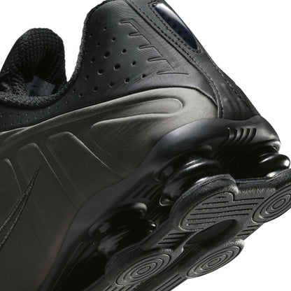 NIKE Shox R4 ナイキ ショックス R4 HQ1988-001【メンズ クッショニング 耐久性 トラクション 通気性 26SS】