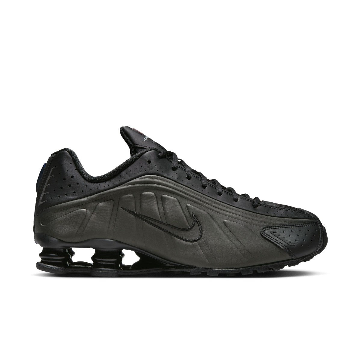 NIKE Shox R4 ナイキ ショックス R4 HQ1988-001【メンズ クッショニング 耐久性 トラクション 通気性 26SS】