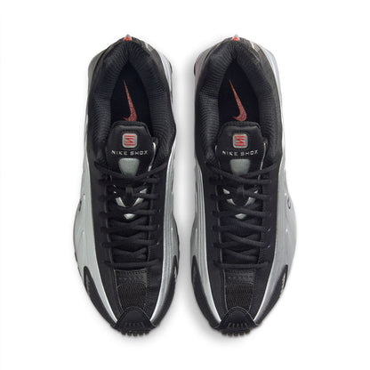 NIKE Shox R4 ナイキ ショックス R4 HQ1988-002【メンズ クッショニング 耐久性 トラクション 通気性 26SS】