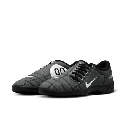 NIKE Total 90 Premium ナイキ トータル 90 PRM IH3585-001【メンズ キャンバスアッパー 非対称デザイン フラットソール グリップ性能 26SS】