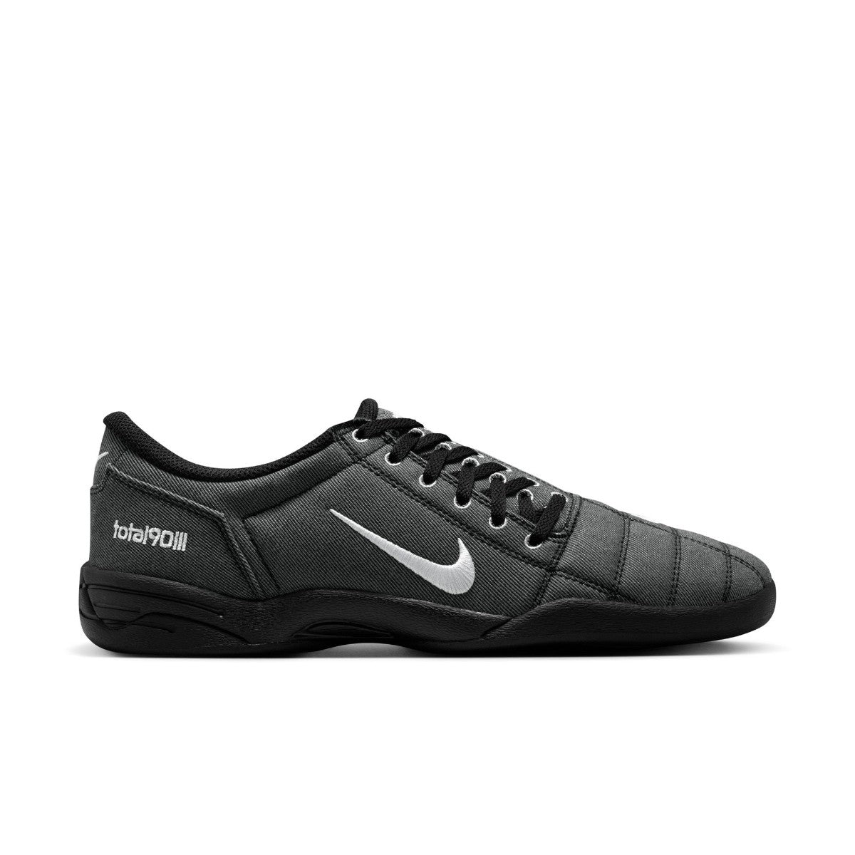 NIKE Total 90 Premium ナイキ トータル 90 PRM IH3585-001【メンズ キャンバスアッパー 非対称デザイン フラットソール グリップ性能 26SS】