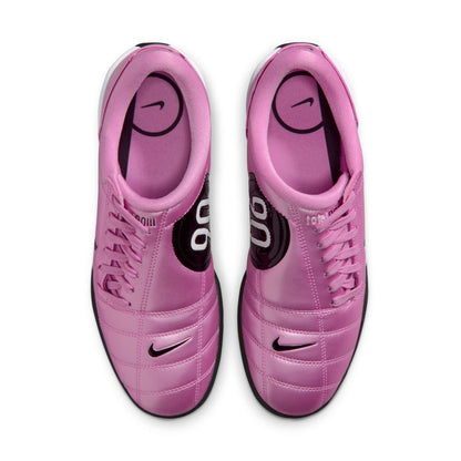 NIKE Total 90 ナイキ トータル 90 IM7595-500【レディース キルティング加工 ストリート仕様 グリップ性 耐久性 26SS】