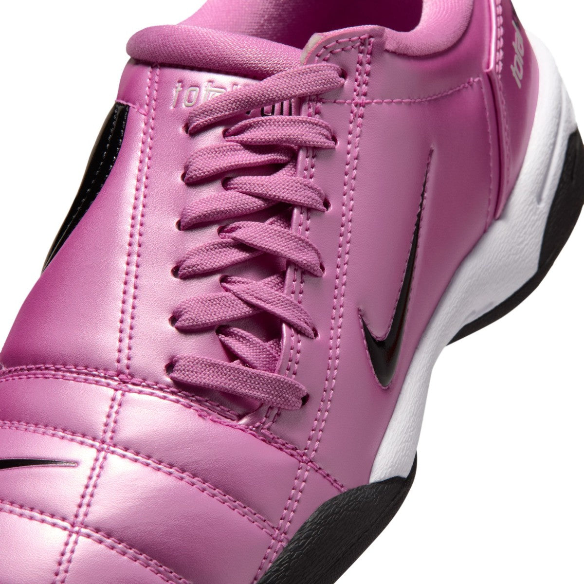 NIKE Total 90 IM7595-500 – Kinetics（キネティクス）｜OFFICIAL