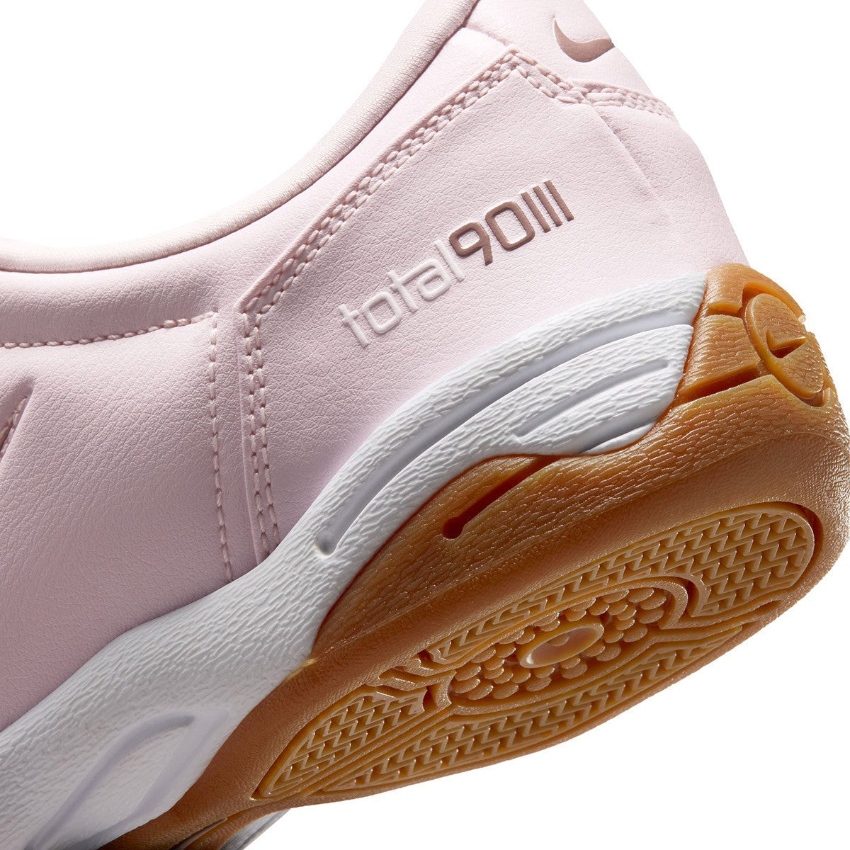 NIKE Total 90 ナイキ ウィメンズ トータル90 IO2387-602【レディース サッカースタイル Y2K 復刻モデル キルティングアッパー フラットソール 26SS】