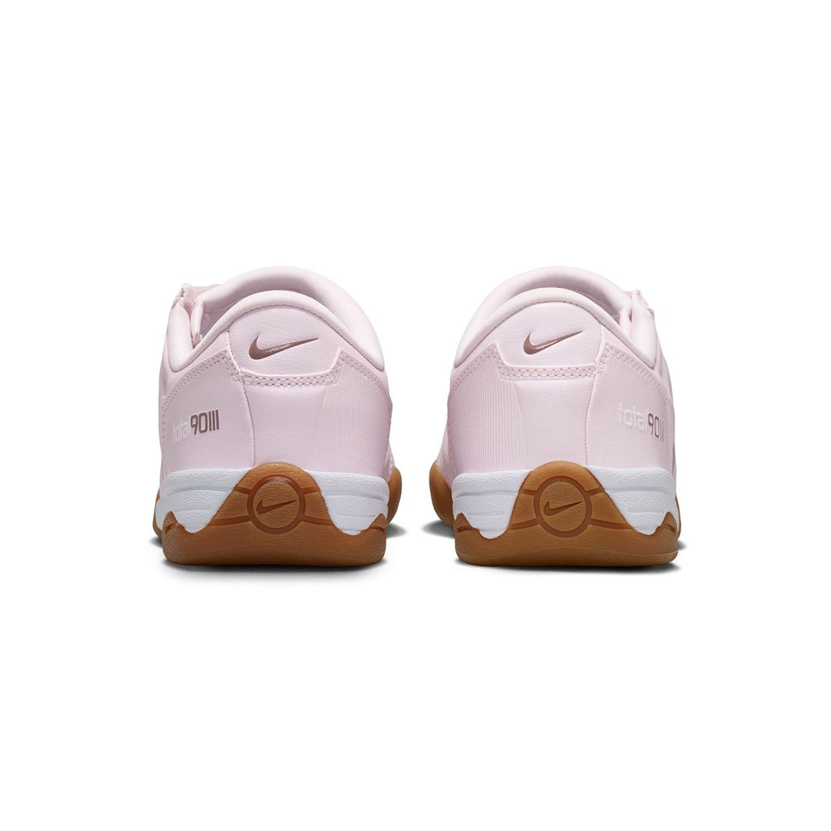 NIKE Total 90 ナイキ ウィメンズ トータル90 IO2387-602【レディース サッカースタイル Y2K 復刻モデル キルティングアッパー フラットソール 26SS】
