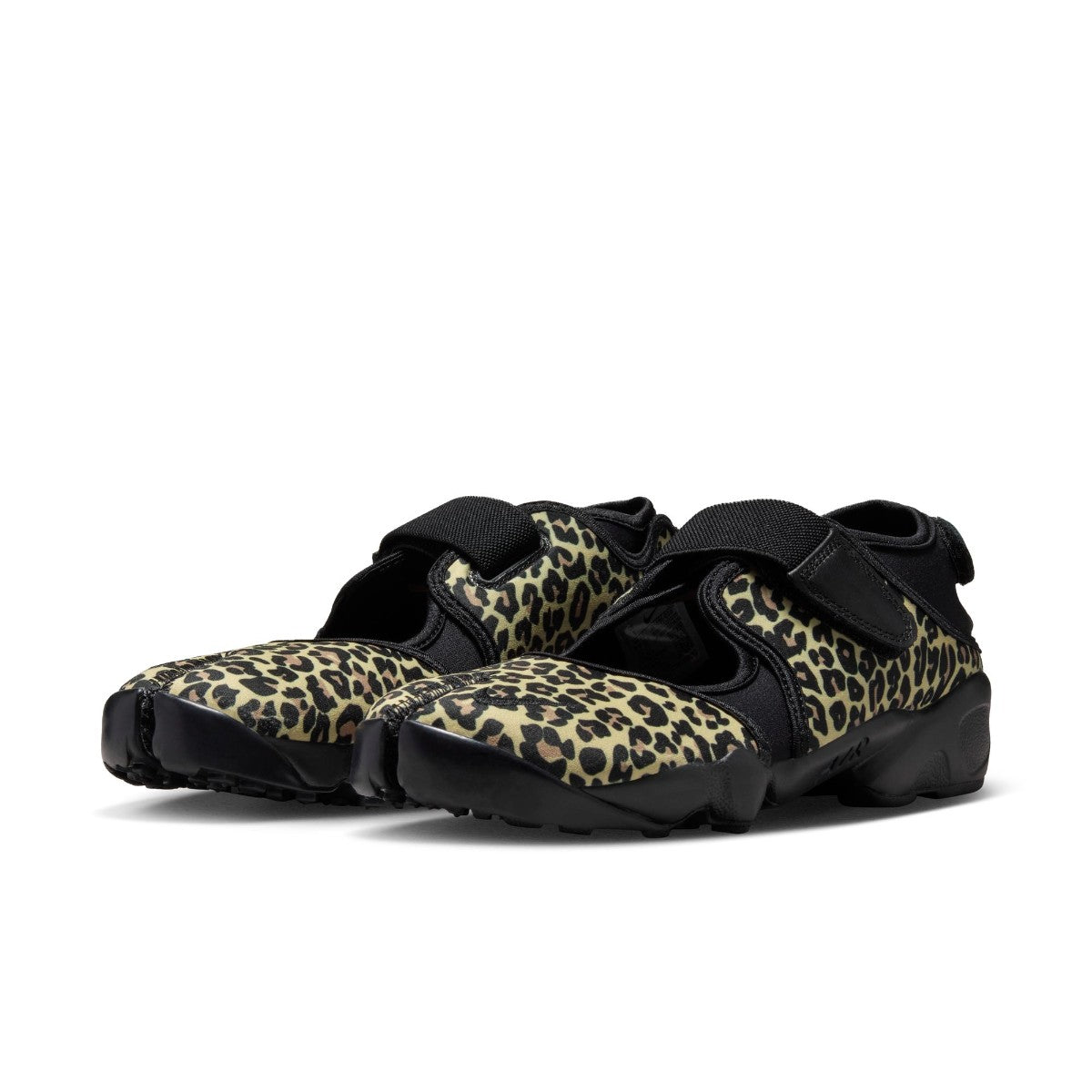 NIKE Wmns Air Rift ナイキ ウィメンズ エア リフト IR5696-010【レディース スプリットトゥ 軽量デザイン 調節可能ストラップ クッション性 26SS】