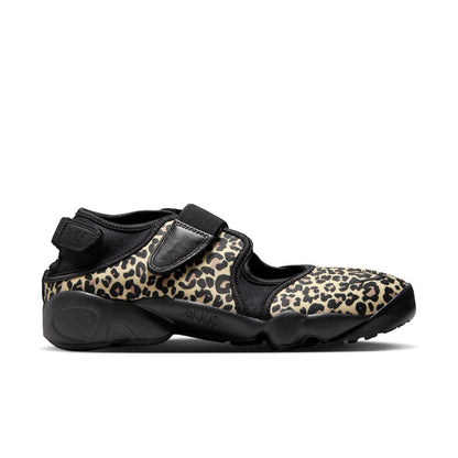 NIKE Wmns Air Rift ナイキ ウィメンズ エア リフト IR5696-010【レディース スプリットトゥ 軽量デザイン 調節可能ストラップ クッション性 26SS】
