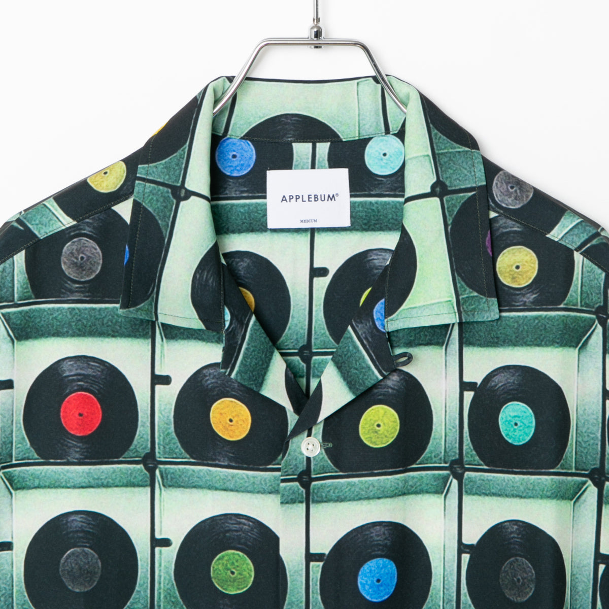 APPLEBUM “Vinyl Wall” Aloha Shirt アップルバム ”ビニールウォール”アロハシャツ 2610210【メンズ レコード柄 総柄アロハ ミュージックモチーフ グリーンベース 26SS】