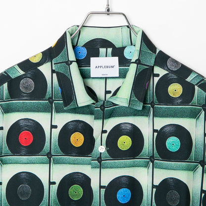 APPLEBUM “Vinyl Wall” Aloha Shirt アップルバム ”ビニールウォール”アロハシャツ 2610210【メンズ レコード柄 総柄アロハ ミュージックモチーフ グリーンベース 26SS】