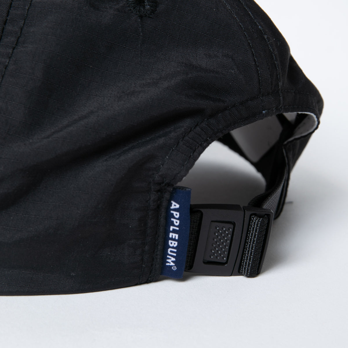 APPLEBUM “Sports Logo” Activate Cap アップルバム スポーツロゴ アクティベート キャップ 2610904【メンズ ナイロンキャップ 軽量素材 6パネルキャップ スポーティースタイル 26SS】