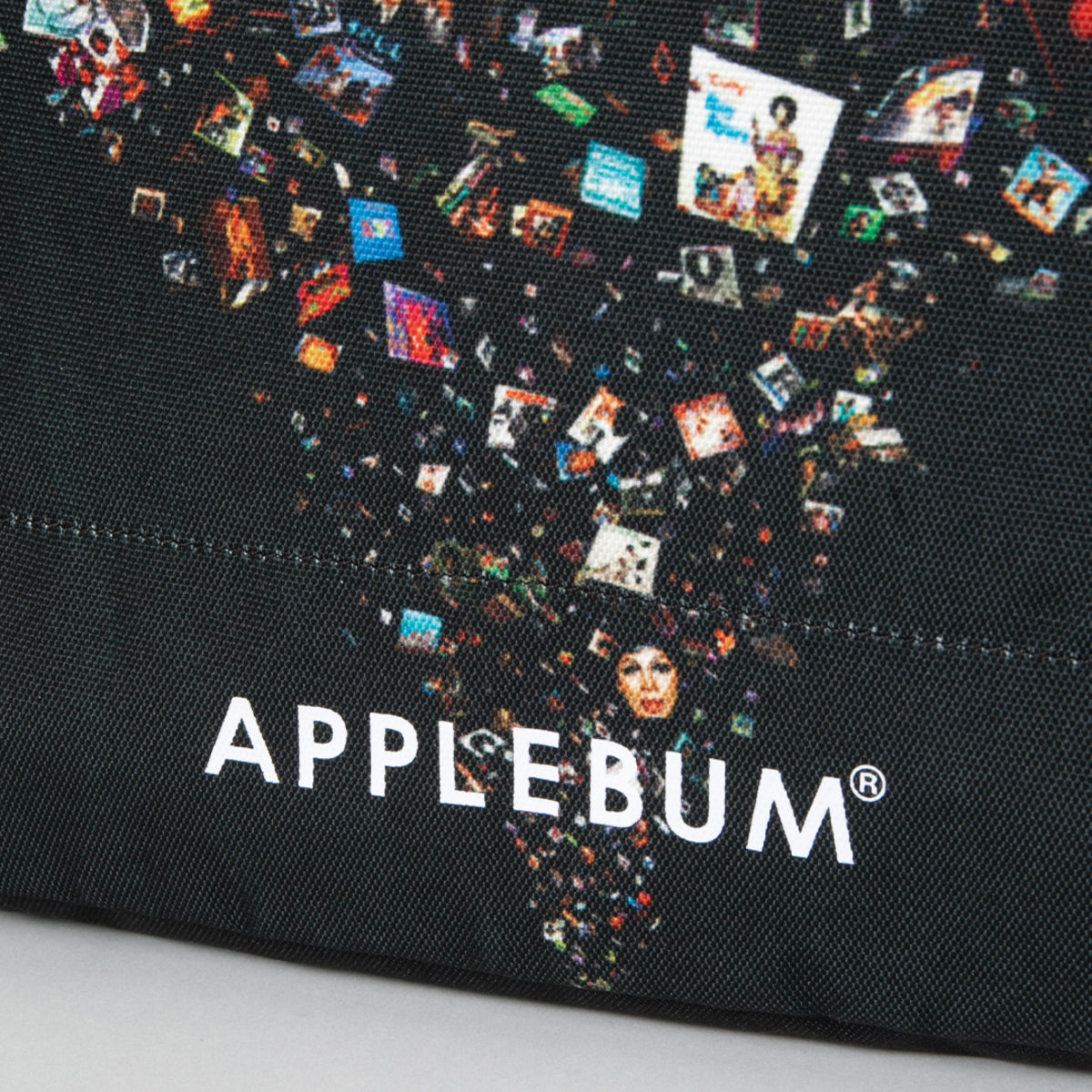 APPLEBUM “Sampling Sports” Shoulder Bag アップルバム “サンプリング スポーツ” ショルダーバッグ 2611001【メンズ レコードモチーフ ショルダーバッグ 2WAY仕様 26SS】