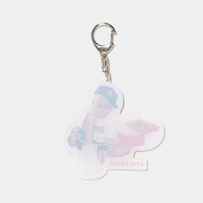 APPLEBUM “Brand New Kicks” Keyholder アップルバム “ブランド・ニュー・キックス” キーホルダー 2611019【メンズ アクリル キーホルダー 26SS】