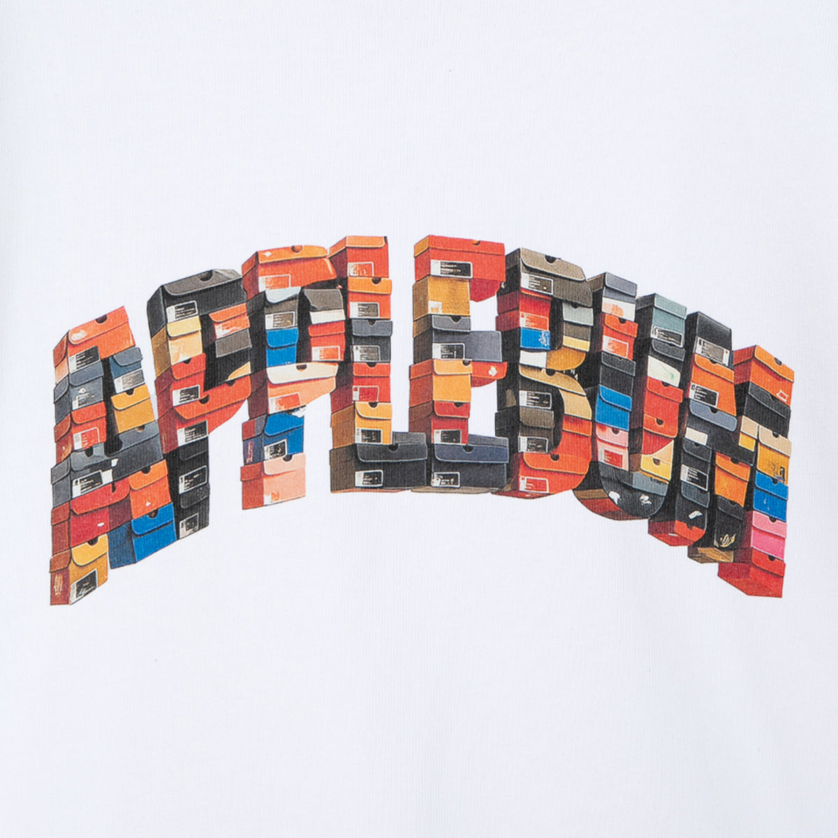 APPLEBUM “K.B.A.S.” Logo T-shirt アップルバム “K.B.A.S.” ロゴTシャツ 2611102【メンズ 半袖 コットン素材 26SS】