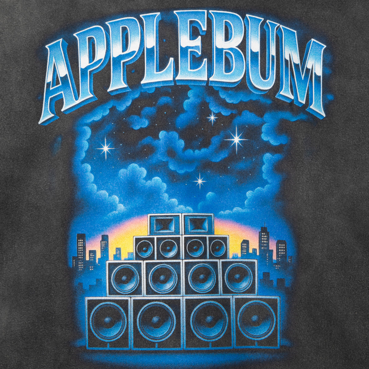 APPLEBUM “Sound System” Vintage L/S T-shirt アップルバム “サウンド システム” ヴィンテージ ロングスリーブ Tシャツ 2611126【メンズ ピグメント染め グラフィック 天竺生地 綿100％ 26SS】