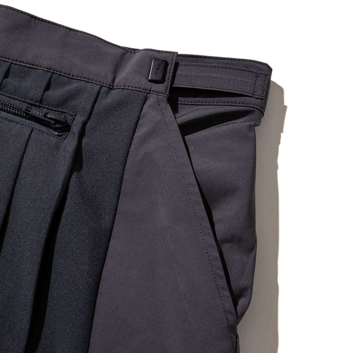 NON TOKYO 2WAY MULTIPOCKET PLEATS SKIRT ノントーキョー 2WAY マルチポケット プリーツ スカート NON-26S-0203【レディース 2WAY ウエスト調整 収納力 26SS】