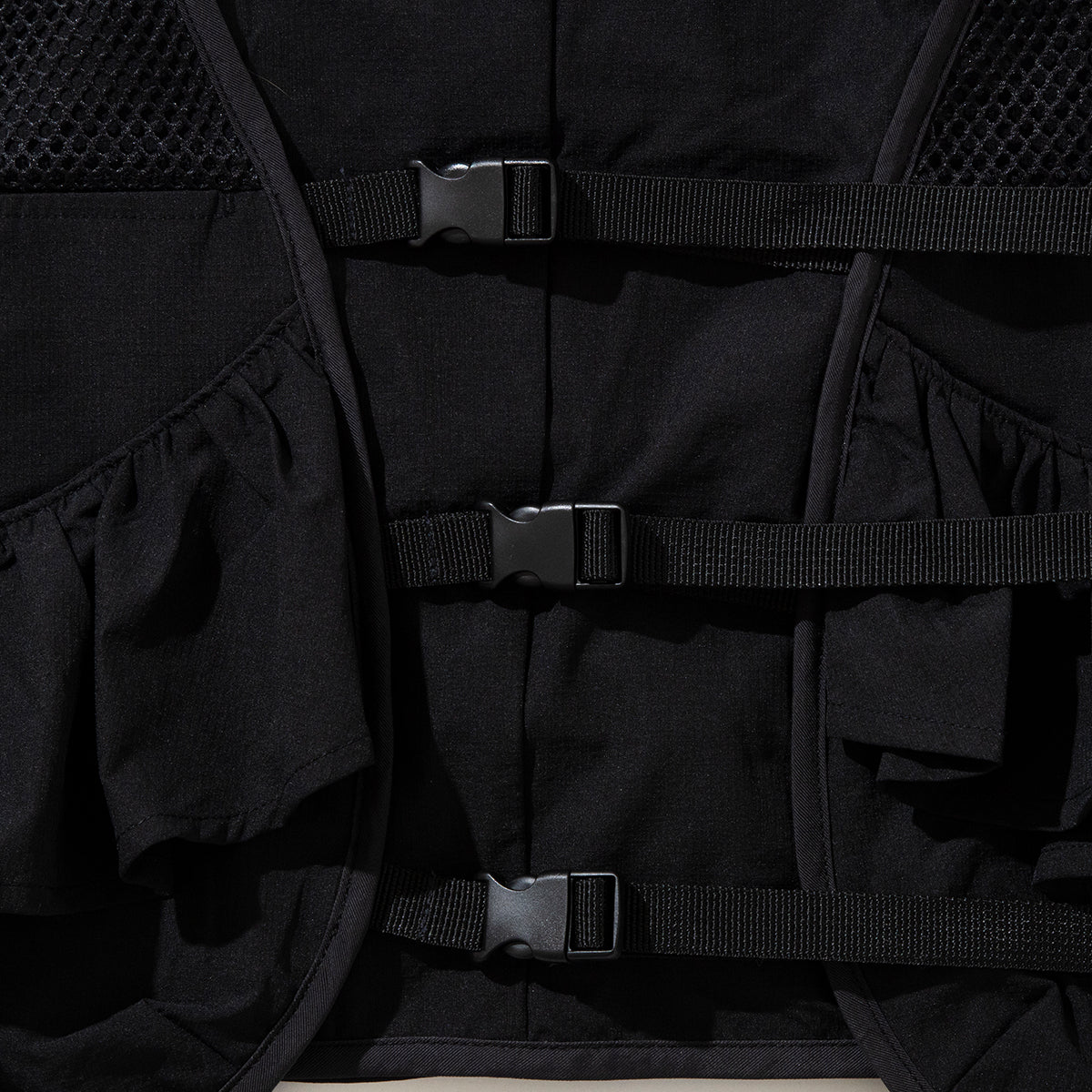 NON TOKYO UTILITY TRAINING VEST ノントーキョー ユーティリティ トレーニング ベスト NON-26S-0302【レディース ミニベスト ポケット フリル 26SS】
