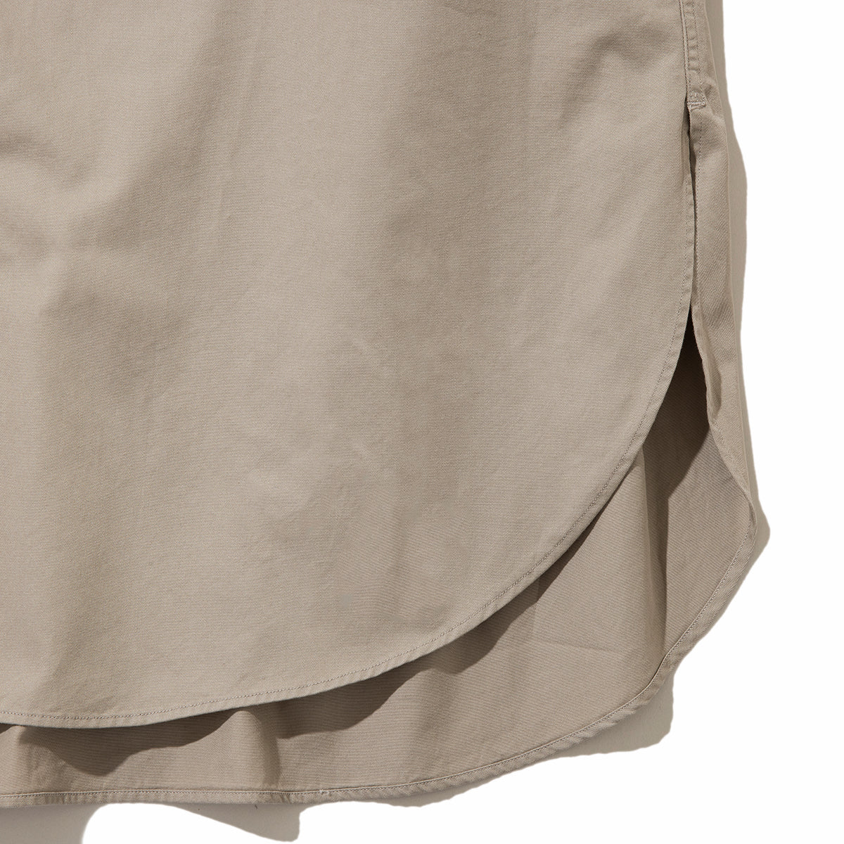 Gymphlex Band collar shirt dress ジムフレックス バンドカラーシャツワンピース GY-G0064-BIT【レディース バンドカラー ゆったりシルエット グリフィン刺繍 26SS】