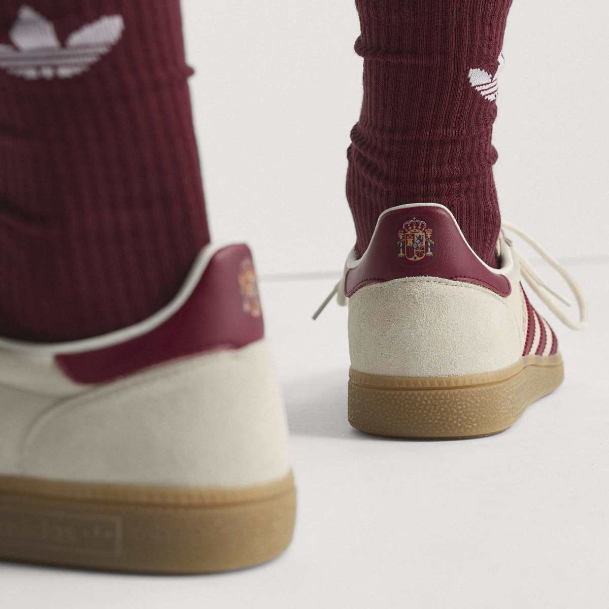 ＡＤＩＤＡＳ Spain Handball Spezial アディダス スペイン ハンドボール スペツィアル ONV45-HP3672【メンズ 快適 クラシックデザイン 26SS】