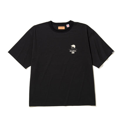 UMAMI SPICE COMPANY SP CORPORATE TECH SS T-SHIRT for Kinetics ウマミスパイスカンパニー SP コーポレートテック SS Tシャツ for Kinetics USCKSP05【メンズ 日本製 半袖 吸水速乾性 防シワ性 26SS】