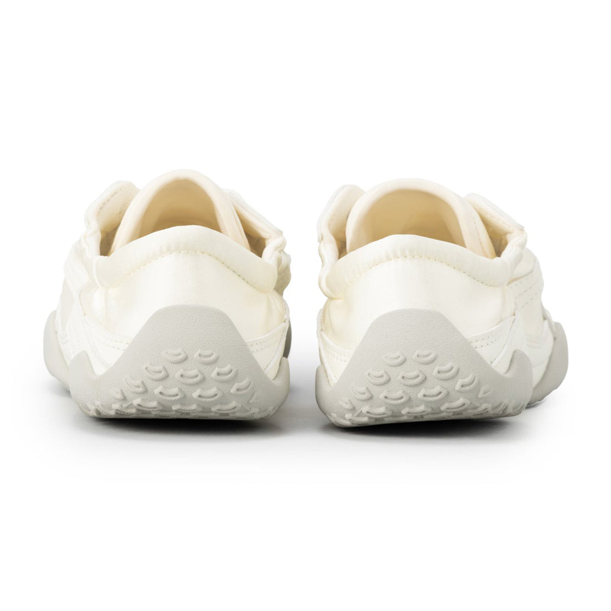 FILA FILA GLIO フィラ フィラ グリオ 63OD3X013260【レディース ロープロファイル バレエコア サテン素材 スニーカー 26SS】