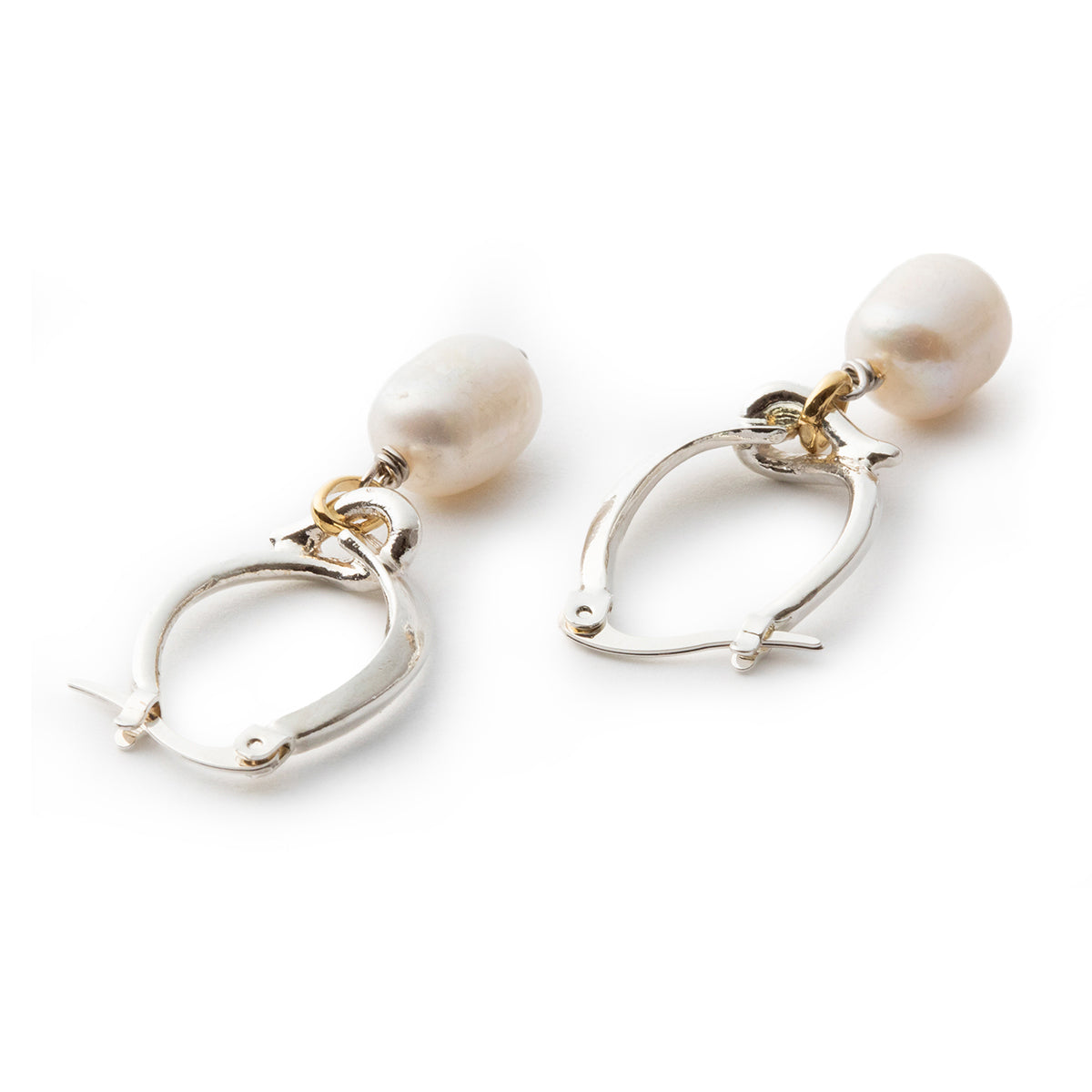 LAPUIS Pearl hook pierced earrings ラピュイ パール フック ピアス 255-220103【レディース 日本製 26SS】