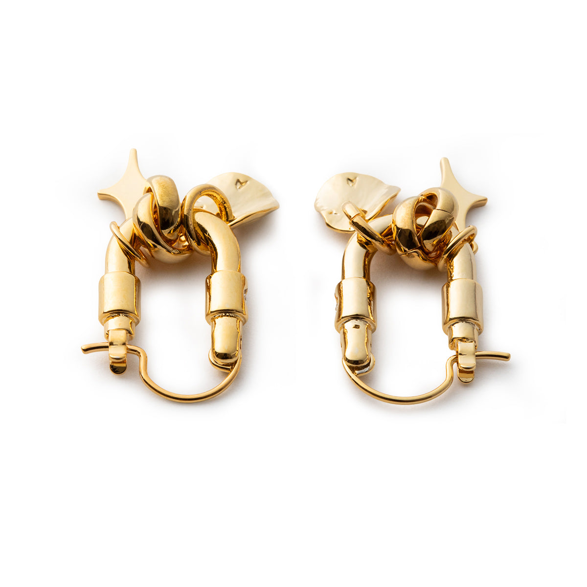 LAPUIS Sammy charm pierced earrings 255-220112-GLD – Kinetics LAPUIS Sammy charm pierced earrings 255-220112-GLD – Kinetics