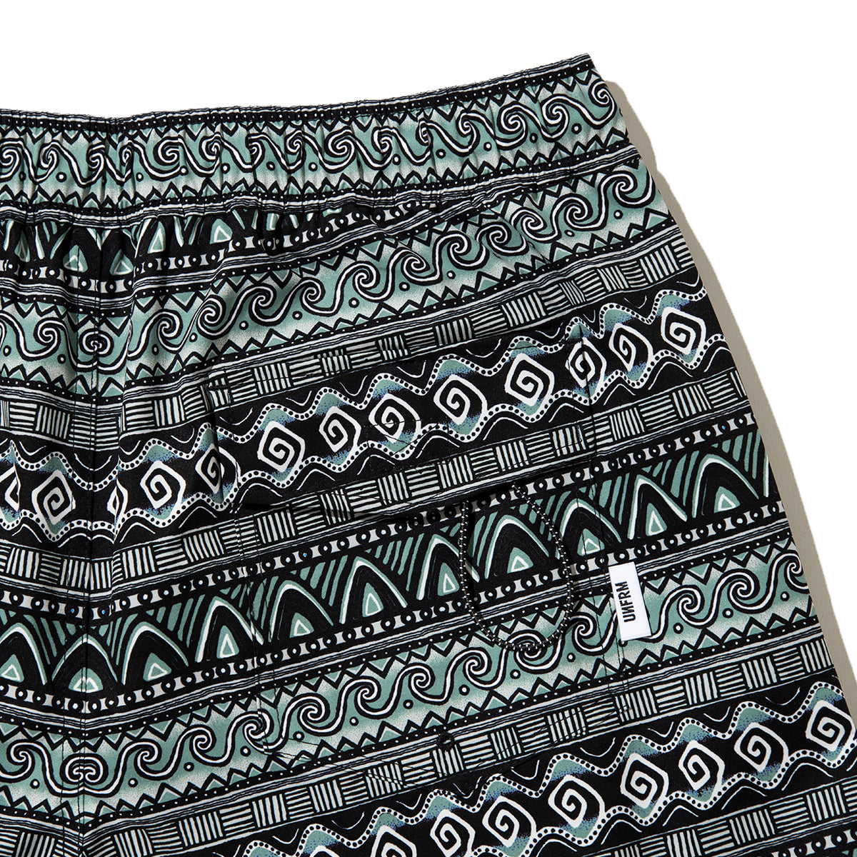 UNFRM OUTDOOR STANDARD 2WAY BAGGY SURF 80s RETRO BORDER SHORTS ユニフォームアウトドアスタンダード ２WAY バギー サーフ 80s レトロ ボーダー ショーツ SS-7619【メンズ 2WAY 収納 ボーダー 26SS】