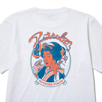 坩堝 裏町酒場 S/S T-SHIRTS（RUTSUBO×YUSUDA) RUTSUBO 裏町酒場 S/S Tシャツ（RUTSUBO×YUSUDA) R26QS-SUDA-TS1【メンズ 半袖 グラフィック コットン素材 26SS】