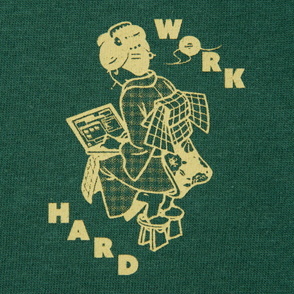 坩堝 WORKHARD/必殺仕事人 S/S T-SHIRTS (RUTSUBO×YU SUDA ) RUTSUBO ワークハード/必殺仕事人 S/S Tシャツ (RUTSUBO×YU SUDA ) R26QS-SUDA-TS2【メンズ 半袖 グラフィック コットン素材 26SS】