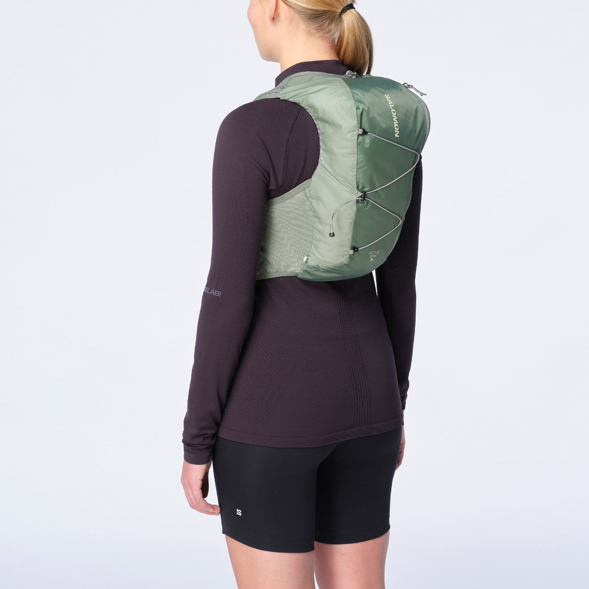 SALOMON ACT SKIN 8 NO FLASKS サロモン アクト スキン 8 ノー フラスクス LC2205300【メンズ バックパック ランニング用リュック フィット性 通気性 快適 26FW】