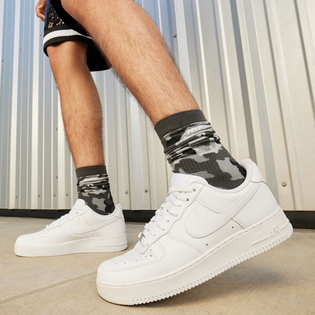NIKE Air Force 1 '07 ナイキ エア フォース 1 '07 CW2288-111【メンズ スニーカー 耐久性 快適性 クッション性 通気性 26FW】