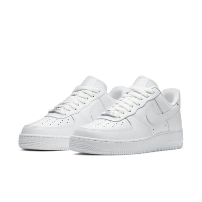 NIKE Air Force 1 '07 ナイキ ウィメンズ エア フォース 1 '07 DD8959-100【レディース スニーカー 耐久性 快適性 クッション性 通気性 26FW】