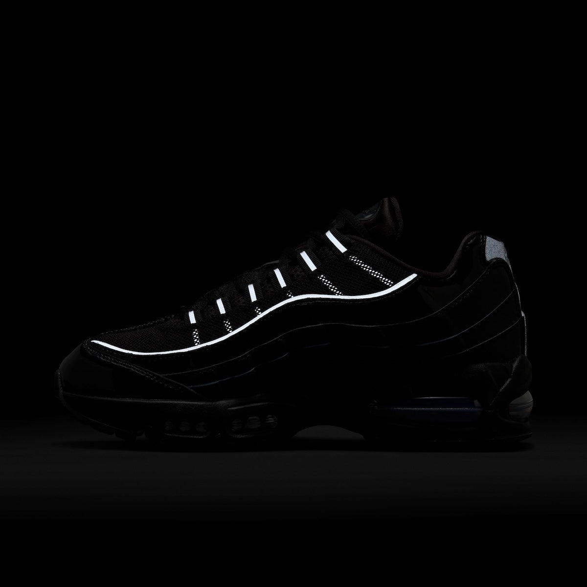 NIKE Air Max 95 Big Bubble ナイキ ウィメンズ エア マックス 95 ビッグ バブル IB6397-001【レディース スニーカー メッシュ 通気性 リフレクティブ クッション性 26FW】