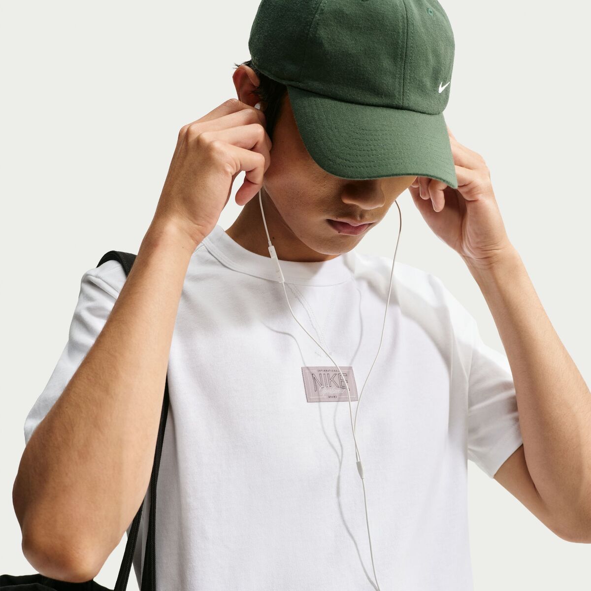 NIKE Sportswear Premium Essentials ナイキ スポーツウェア プレミアム エッセンシャルズ IH1350【メンズ 半袖Tシャツ スポーツウェア フィット 快適 26FW】