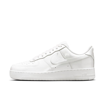 NIKE Air Force 1 '07 Patent Leather ナイキ エア フォース 1 '07 エナメルレザー IV2857-100【メンズ スニーカー ローカット クラッシク 通気性 軽量 26FW】