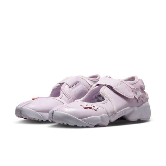 NIKE Air Rift “Florette” ナイキ エア リフト "フロレット" IV5682-500【レディース レザーシューズ エアクッション 軽量シューズ ストラップシューズ 26FW】