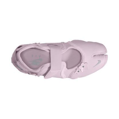 NIKE Air Rift “Florette” ナイキ エア リフト "フロレット" IV5682-500【レディース レザーシューズ エアクッション 軽量シューズ ストラップシューズ 26FW】