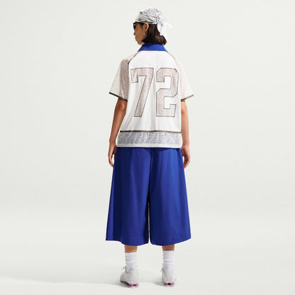 NIKE Women's Lace Polo Jersey Top ナイキ ウィメンズ レース ポロ ジャージー トップ IW1088【レディース スポーツスタイル レースデザイン ロゴデザイン ボクシーシルエット 26FW】