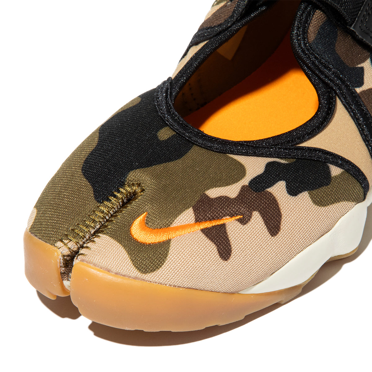 NIKE Air Rift ナイキ エアリフト IX5723-200【レディース スリッポン 足袋デザイン ラバーアウトソール ローカット 26FW】