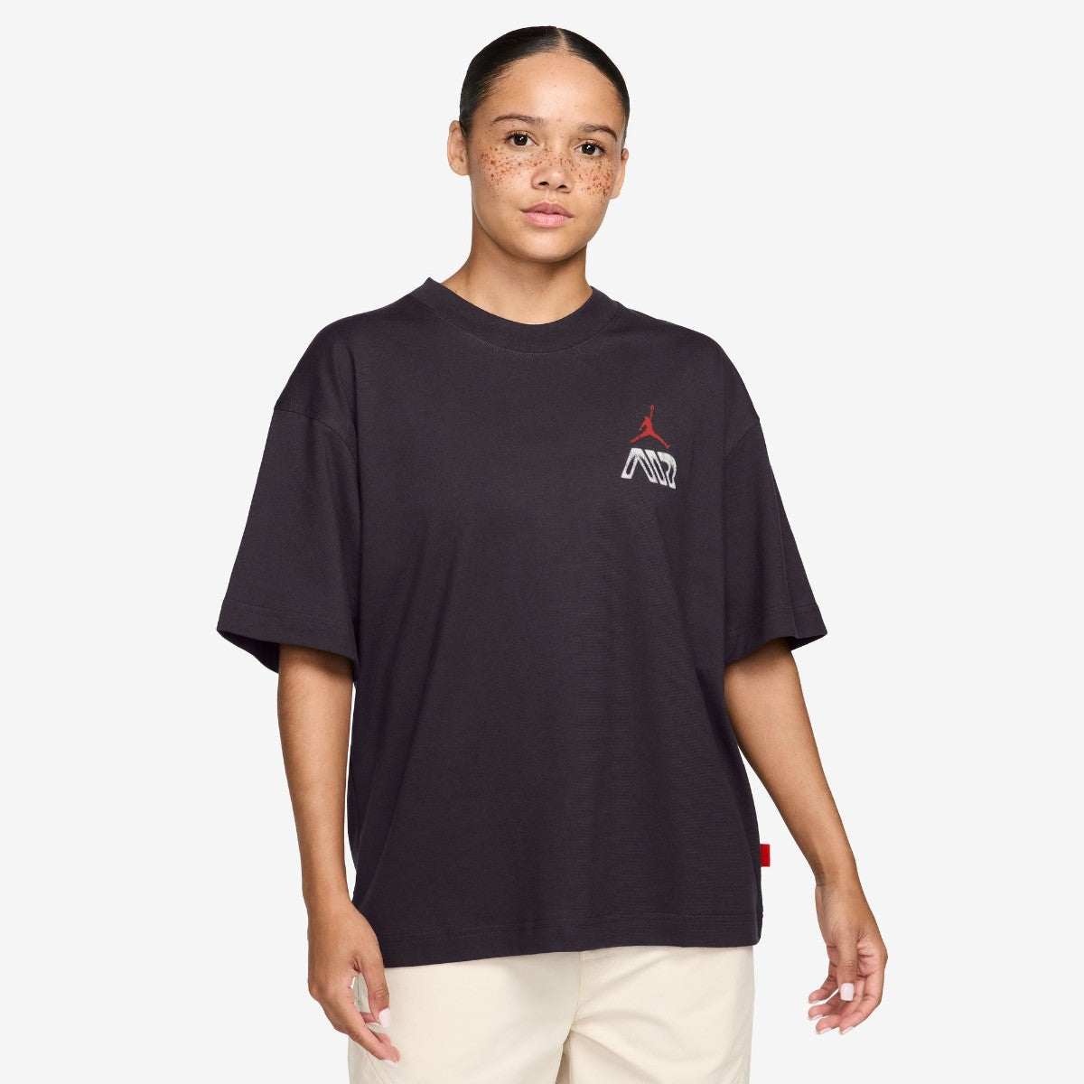 JORDAN BRAND Flight Graphic T-Shirt ジョーダンブランド ウィメンズ グラフィック Tシャツ IM7133【レディース 半袖トップス カジュアルウェア コットン素材 ルーズフィット 26FW】