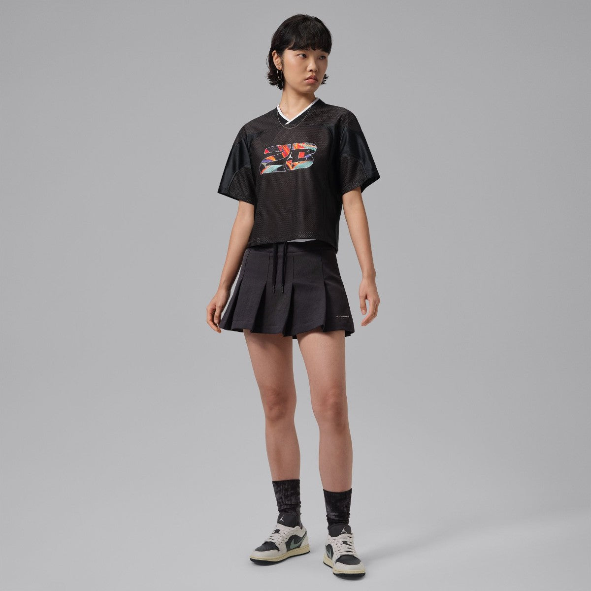 JORDAN BRAND Jordan Flight ジョーダンブランド ジョーダン フライト IV5221【レディース 半袖Tシャツ ユニホーム V字ネック メッシュ 通気性 26FW】
